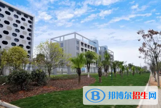 江西2020年初中生讀鐵路學校好嗎