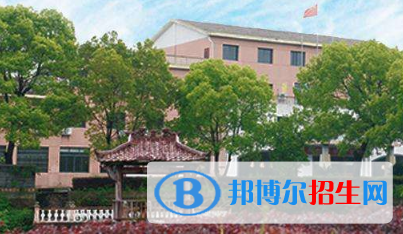 上饒藝術學校2020年招生辦聯(lián)系電話