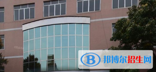 玉林龍池汽車工程職業(yè)技術(shù)學(xué)校2020年報(bào)名條件、招生要求、招生對(duì)象