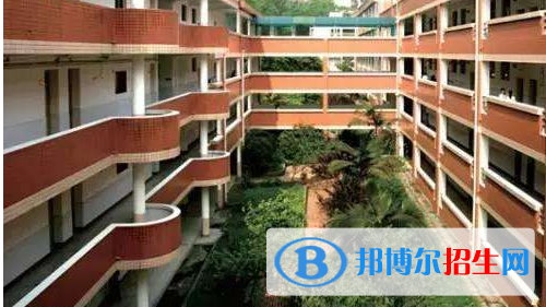 重慶現(xiàn)代技工學(xué)校2020年招生辦聯(lián)系電話