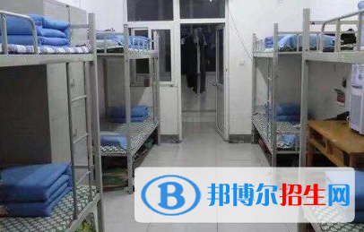安源區(qū)職業(yè)中等專業(yè)學(xué)校2020年宿舍條件