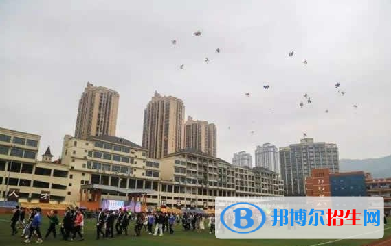 重慶萬盛職教中心2020年報名條件、招生要求、招生對象