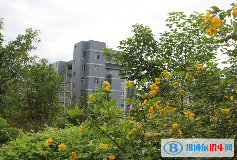 重慶云陽職業(yè)教育中心2020年招生辦聯(lián)系電話