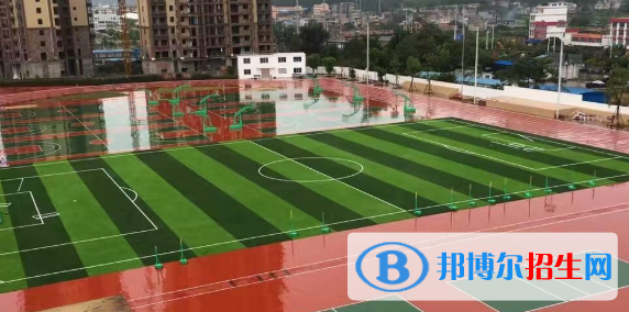 玉林第一職業(yè)中等專業(yè)學(xué)校2020年報(bào)名條件、招生要求、招生對(duì)象 