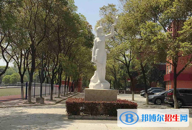 南昌保險學(xué)校2020年報名條件、招生要求、招生對象