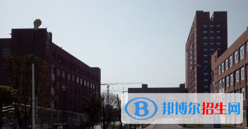 貴航高級(jí)技工學(xué)校2020年招生辦聯(lián)系電話