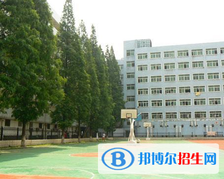 湖南2020年女生讀鐵路學校學什么好