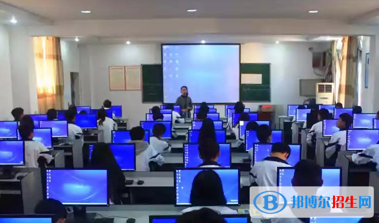 鷹潭工業(yè)中等專業(yè)學(xué)校2020年報(bào)名條件、招生要求、招生對象