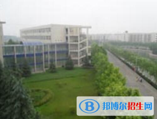 鄭州綠業(yè)信息中等專業(yè)學(xué)校2021年報(bào)名條件、招生對(duì)象