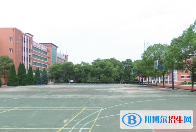 江西建筑工業(yè)學校2020年招生辦聯(lián)系電話