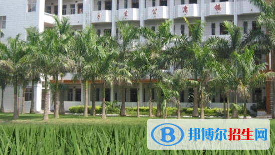 廣西欽州農(nóng)業(yè)學(xué)校2020年報(bào)名條件、招生要求、招生對(duì)象 