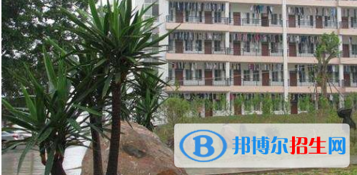 靈山職業(yè)技術(shù)學校2020年報名條件、招生要求、招生對象