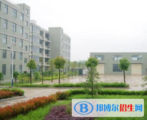 羅山中等職業(yè)學校