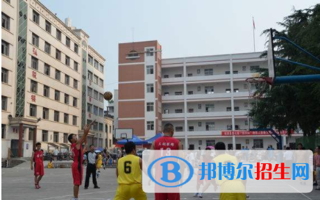 四川榮縣中學