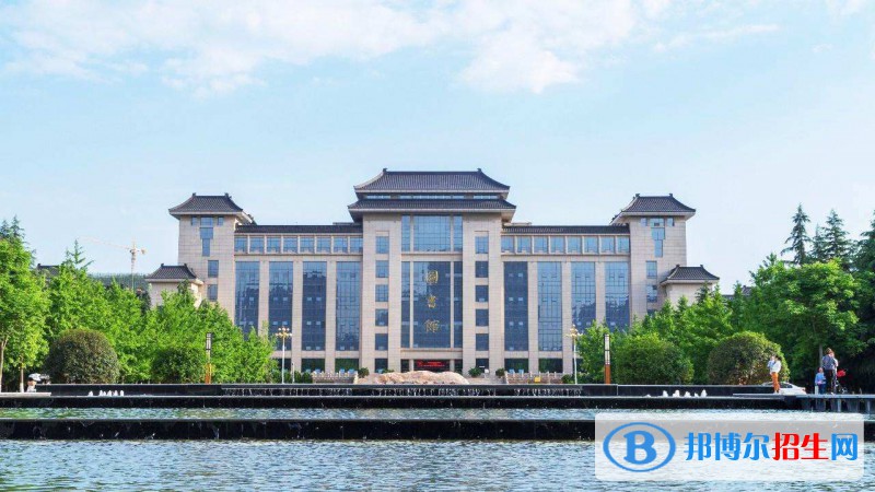 咸寧電子科技學(xué)校2020年招生辦聯(lián)系電話