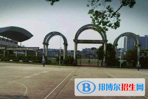 南昌經(jīng)濟(jì)管理學(xué)校2020年招生辦聯(lián)系電話