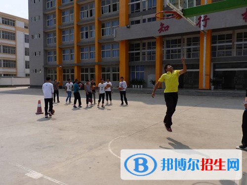 祿豐縣職業(yè)高級(jí)中學(xué)怎么樣、好不好