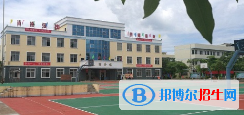 廣西科技商貿(mào)高級技工學校2020年報名條件、招生要求、招生對象