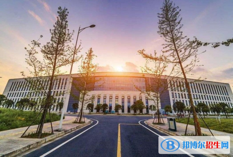 黃梅第五高級中學2020年招生辦聯(lián)系電話