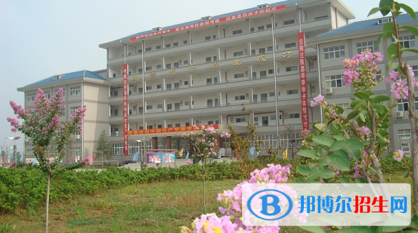 鄂州經(jīng)貿(mào)學(xué)校怎么樣、好不好