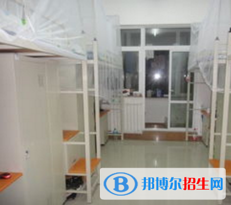 南陽第三中等職業(yè)學(xué)校2021年宿舍條件
