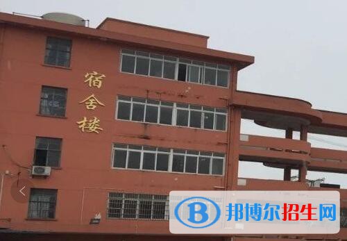 嘉興華清職業(yè)技術學校2020年宿舍條件