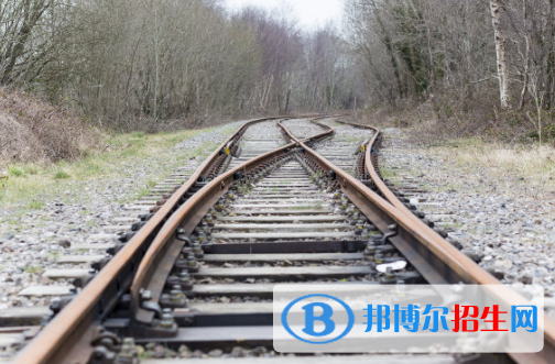 重慶2022年鐵路學校都有什么專業(yè)適合男生