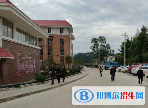 上猶中等專業(yè)學(xué)校2020年報名條件、招生要求、招生對象