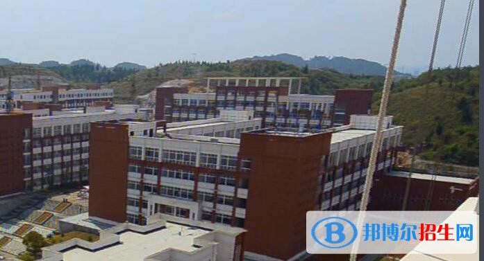 松桃苗族自治中等職業(yè)學(xué)校2020年招生辦聯(lián)系電話(huà)