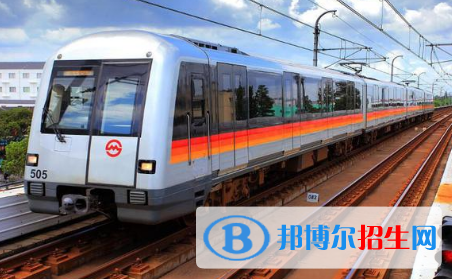 重慶2022年男生初中畢業(yè)上鐵路學校