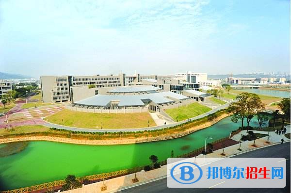 武穴財(cái)貿(mào)中等專業(yè)學(xué)校2020年報(bào)名條件、招生要求、招生對(duì)象