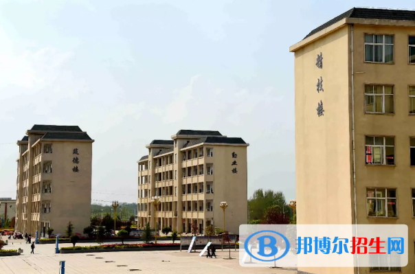 河南泌陽(yáng)中等職業(yè)技術(shù)學(xué)校地址在哪里