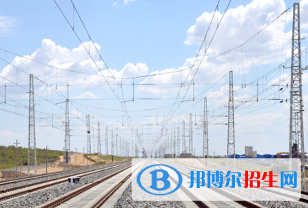 重慶2022年鐵路學(xué)校中專升大?？际裁? width=