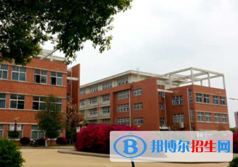 江西醫(yī)藥學校2020年招生辦聯(lián)系電話