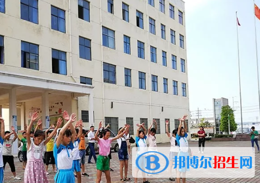 江西撫州創(chuàng)新學(xué)校怎么樣、好不好