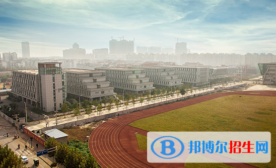 武漢第一職業(yè)教育中心2020年報(bào)名條件、招生要求、招生對象