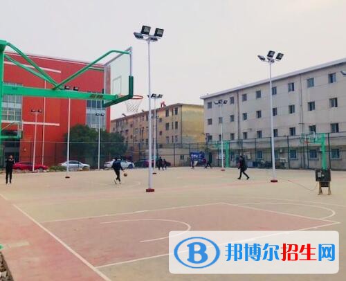 新鄉(xiāng)工業(yè)學校2021年報名條件、招生對象