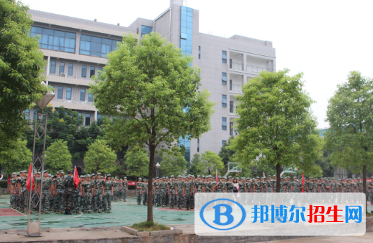 長沙2020年中專鐵路學(xué)?？梢钥即髮? width=