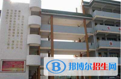 印江中等職業(yè)學(xué)校2020年學(xué)費、收費多少
