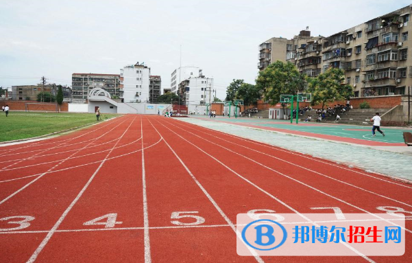 襄陽工業(yè)學校7