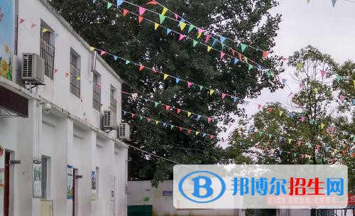 貴陽新城職業(yè)學(xué)校2020年報(bào)名條件、招生要求、招生對(duì)象