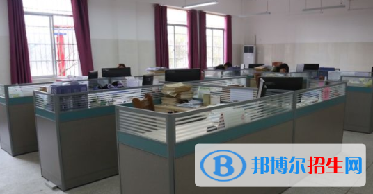 興業(yè)中等職業(yè)技術(shù)學(xué)校2020年招生辦聯(lián)系電話(huà) 