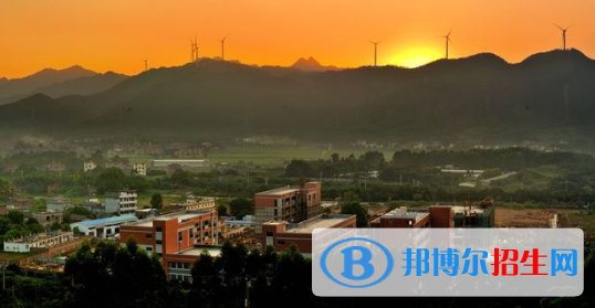 興業(yè)中等職業(yè)技術學校怎么樣、好不好