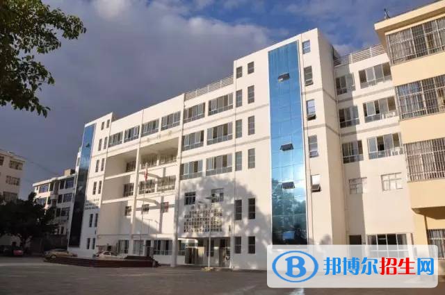 賓川縣職業(yè)高級中學(xué)怎么樣、好不好