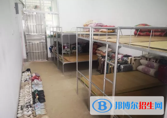 萬(wàn)安職業(yè)中等專業(yè)學(xué)校2020年宿舍條件