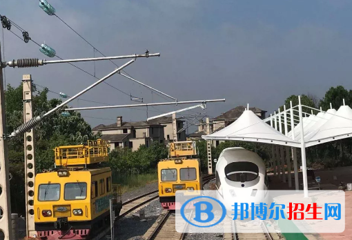 新余新興產(chǎn)業(yè)工程學(xué)校2020年有哪些專業(yè)