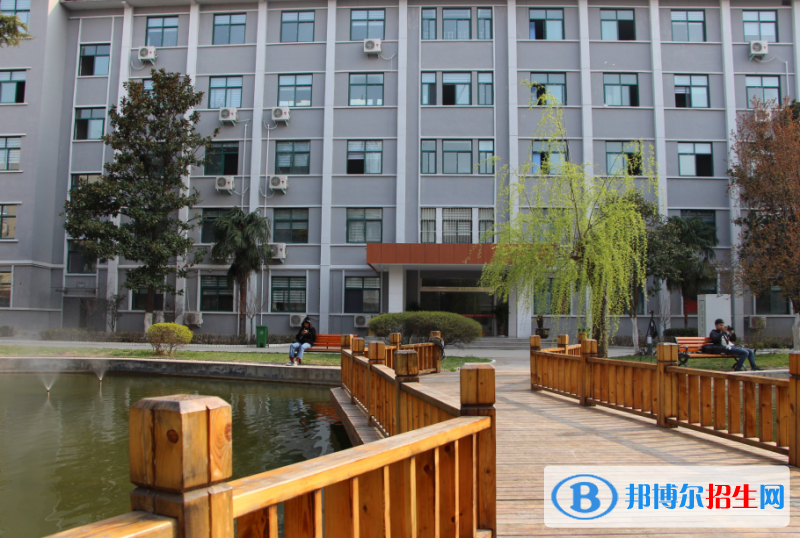 河南電子科技學(xué)校2021年報名條件、招生要求、招生對象