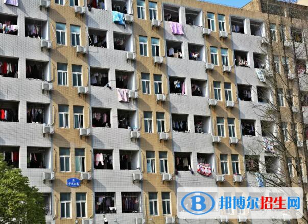 湖北科技工程技工學校2020年宿舍條件