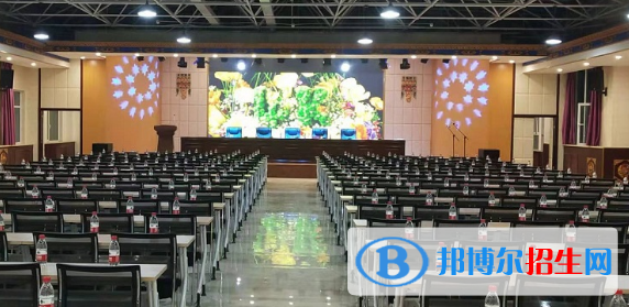 甘南州衛(wèi)生學(xué)校2020年報(bào)名條件、招生要求、招生對象