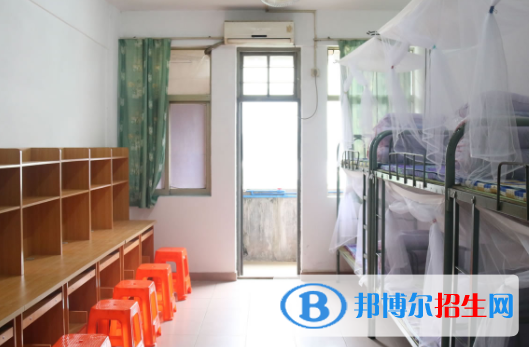 廣州藍(lán)天高級(jí)技工學(xué)校2020年宿舍條件